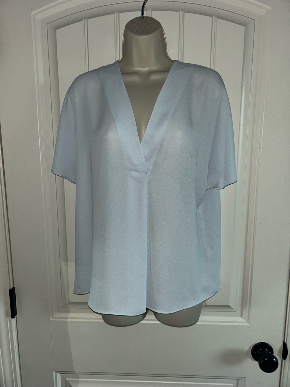 NEW Vince Light Blue V-Neck Flutter Sleeve Blouse Sz S